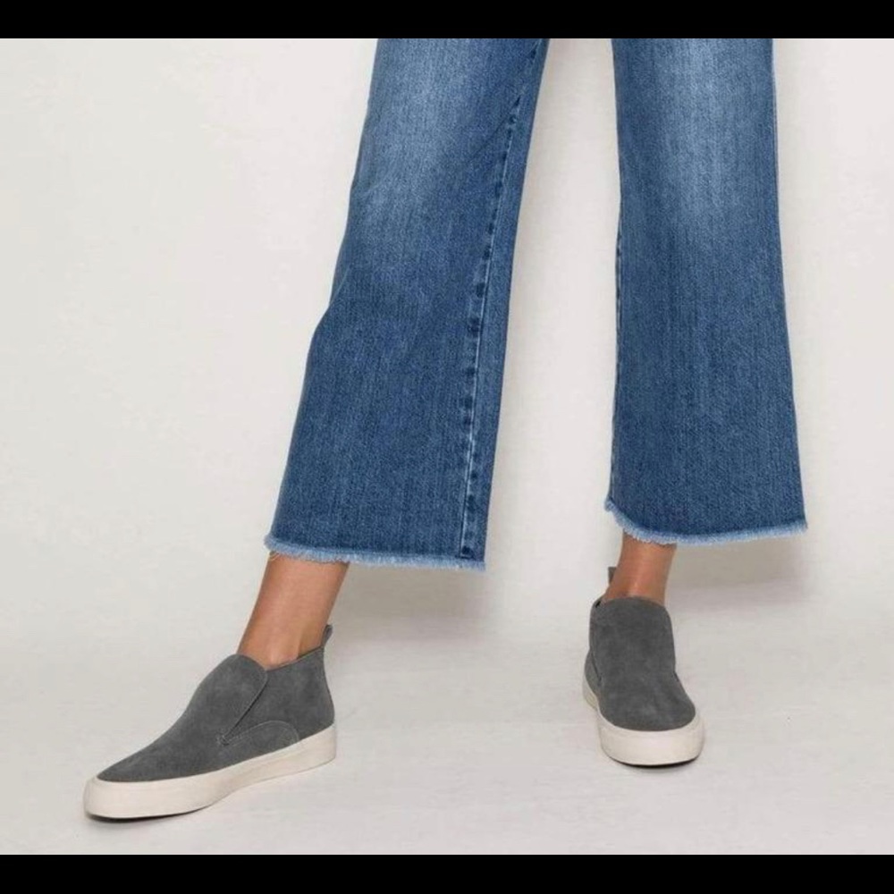 SEAVEES "HUNTINGTON MIDDIE" Slip on Sneaker - Picture 8 of 8